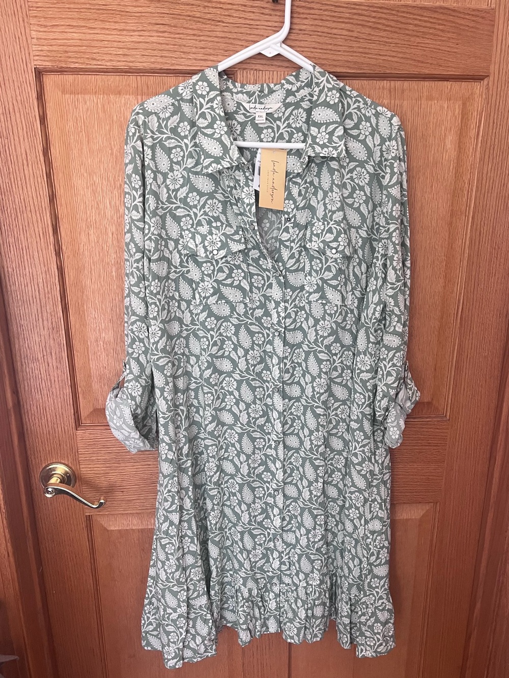 Linda Anderson Light Sage Floral Pearl snap Front Shirt Dress